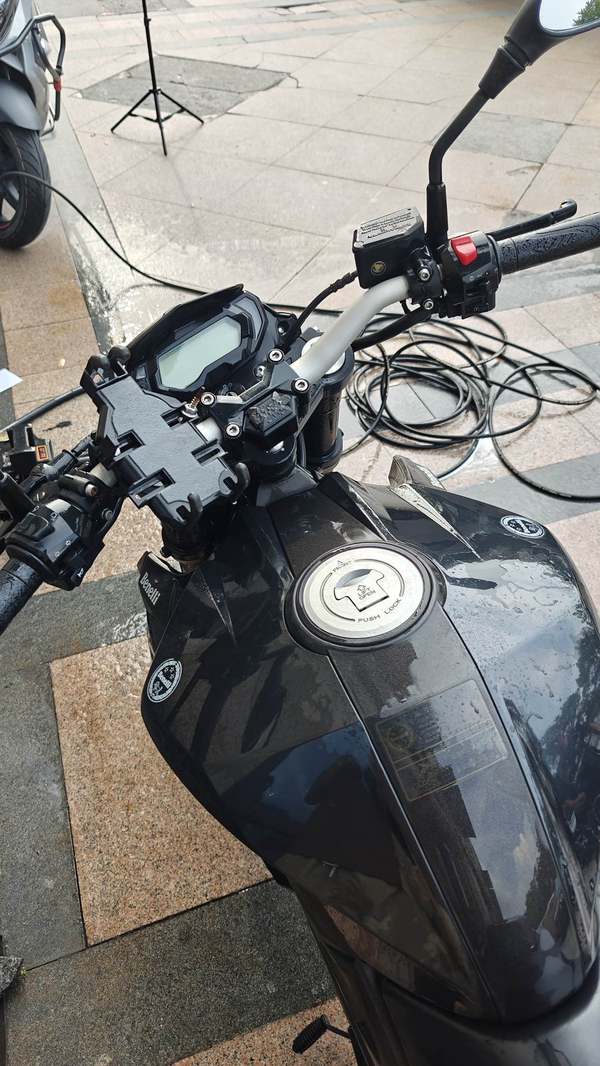二手贝纳利红宝龙 TNT150i