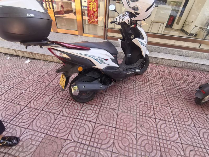 二手新大洲本田裂行 RX125Fi