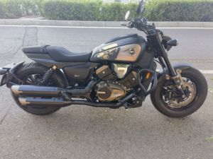 二手QJMOTOR闪600
