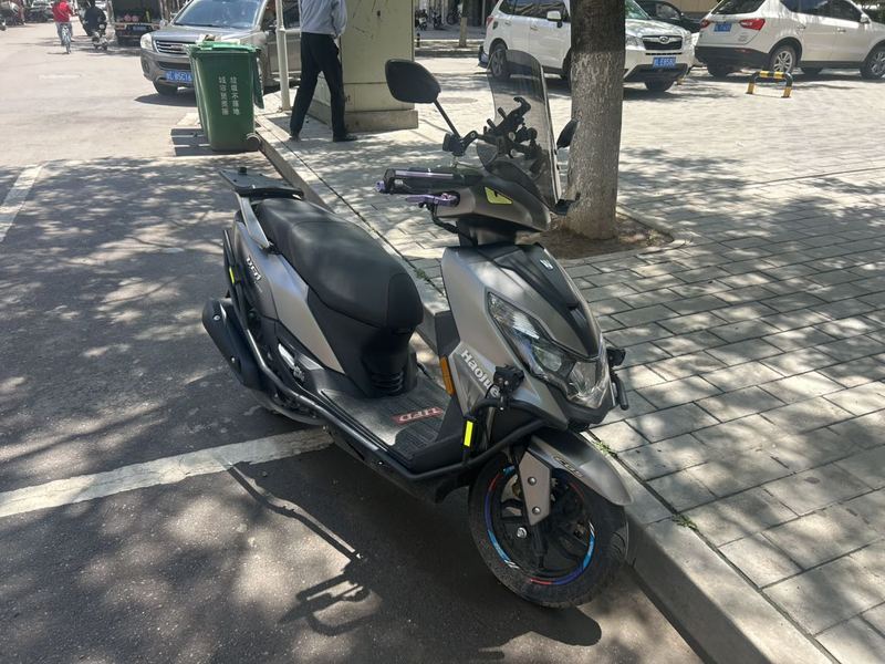 二手豪爵UFD125
