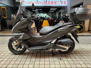 二手五羊本田PCX