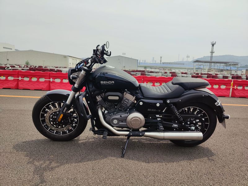 二手奔达Rock300 灰石