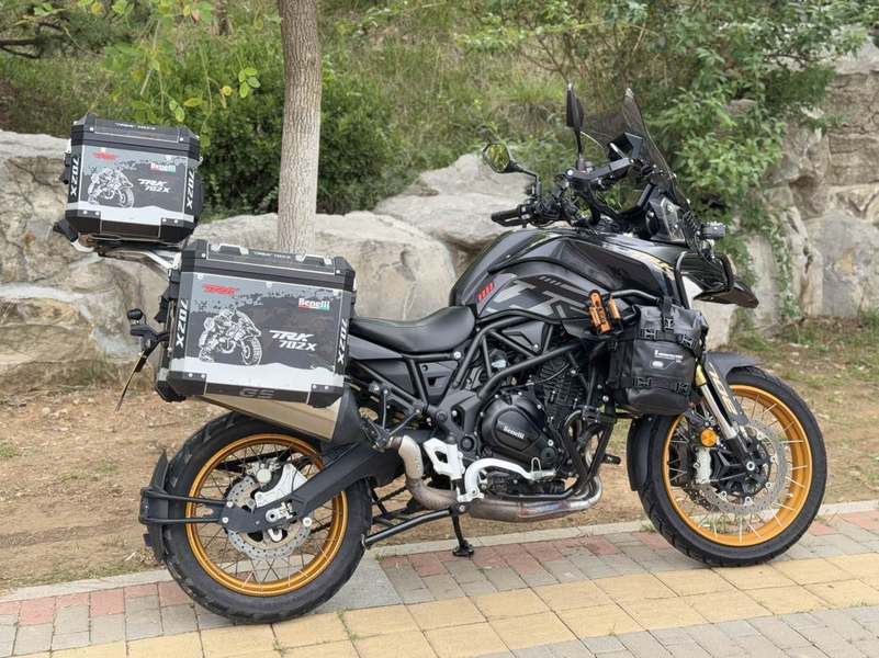二手贝纳利TRK702