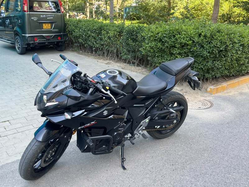 二手豪爵铃木GSX250R