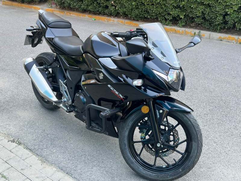 二手豪爵铃木GSX250R