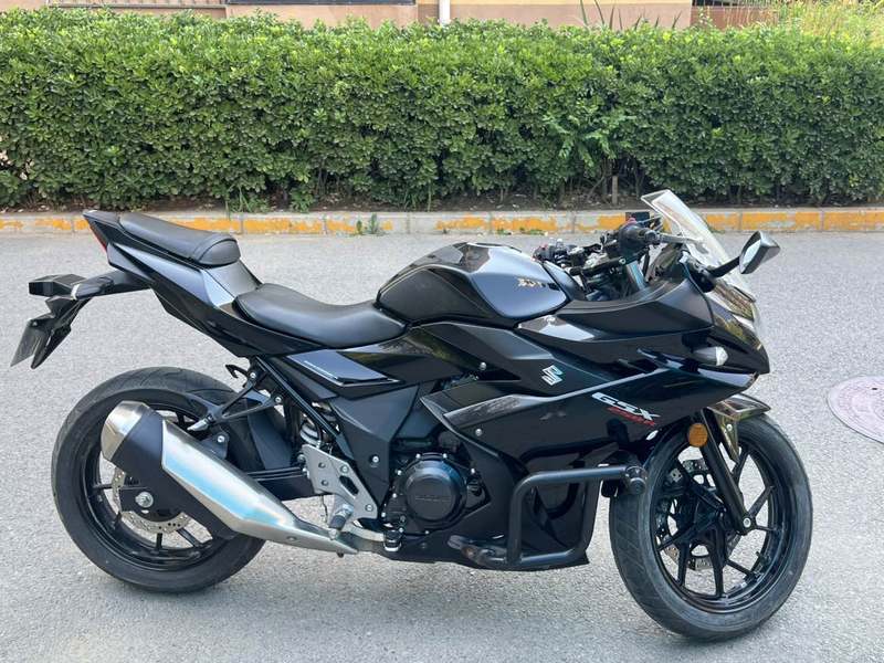 二手豪爵铃木GSX250R