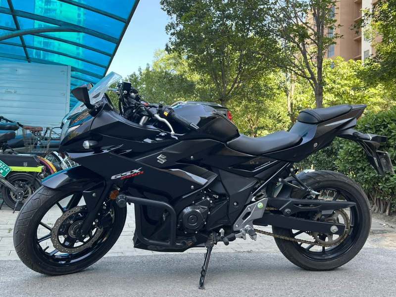 二手豪爵铃木GSX250R
