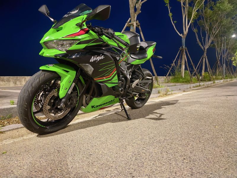 二手川崎ZX-4R