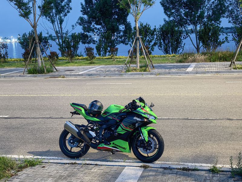 二手川崎ZX-4R