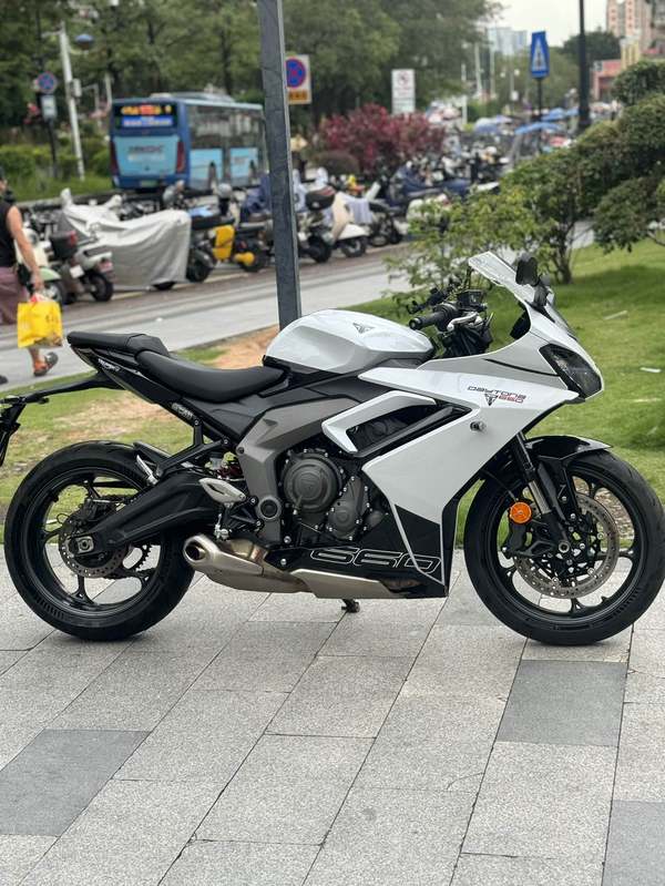 二手凯旋Daytona 660
