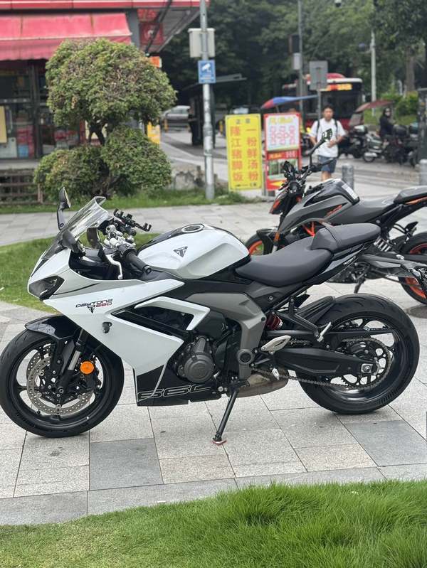 二手凯旋Daytona 660