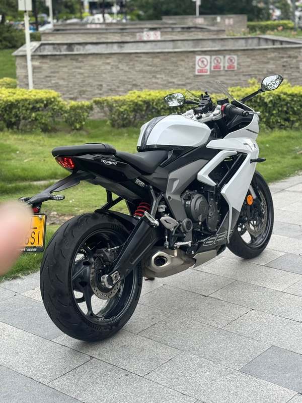 二手凯旋Daytona 660