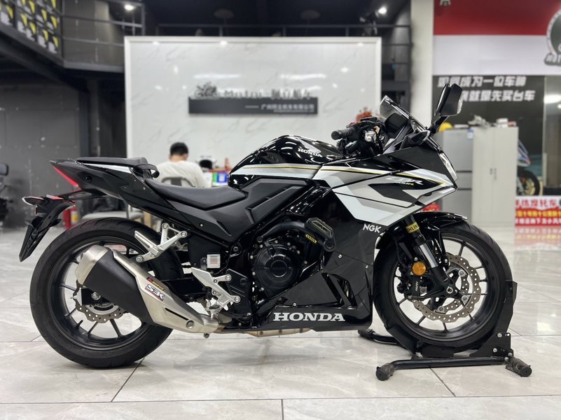二手本田CBR400R