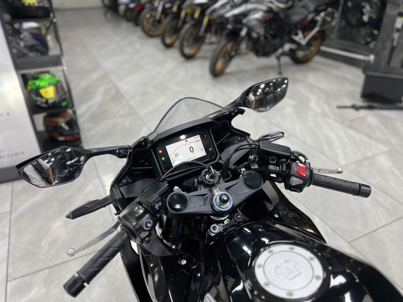 二手本田CBR400R
