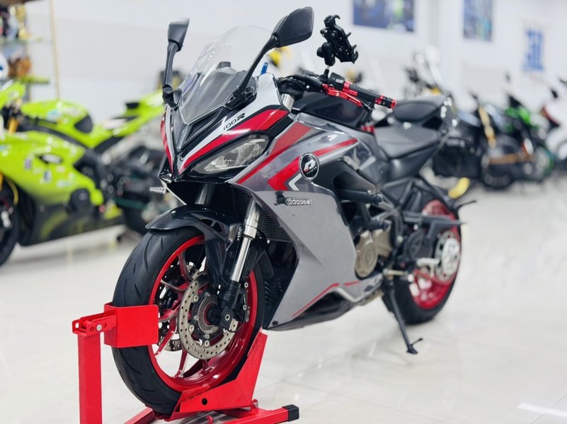 二手QJMOTOR赛400