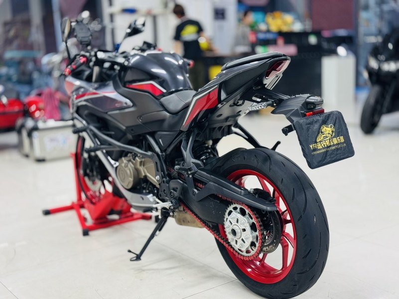 二手QJMOTOR赛400