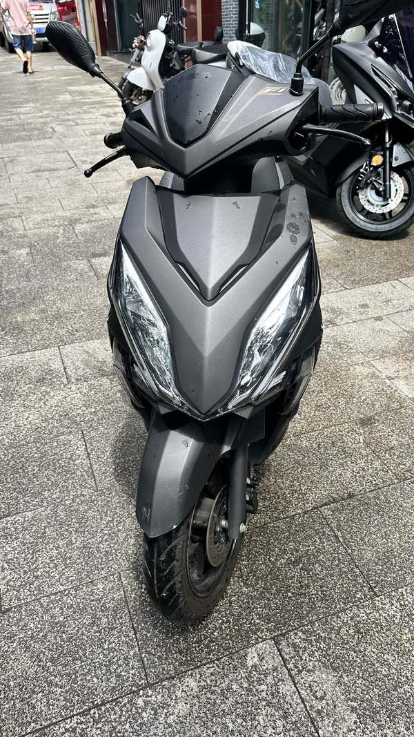 二手新大洲本田裂行 RX125Fi