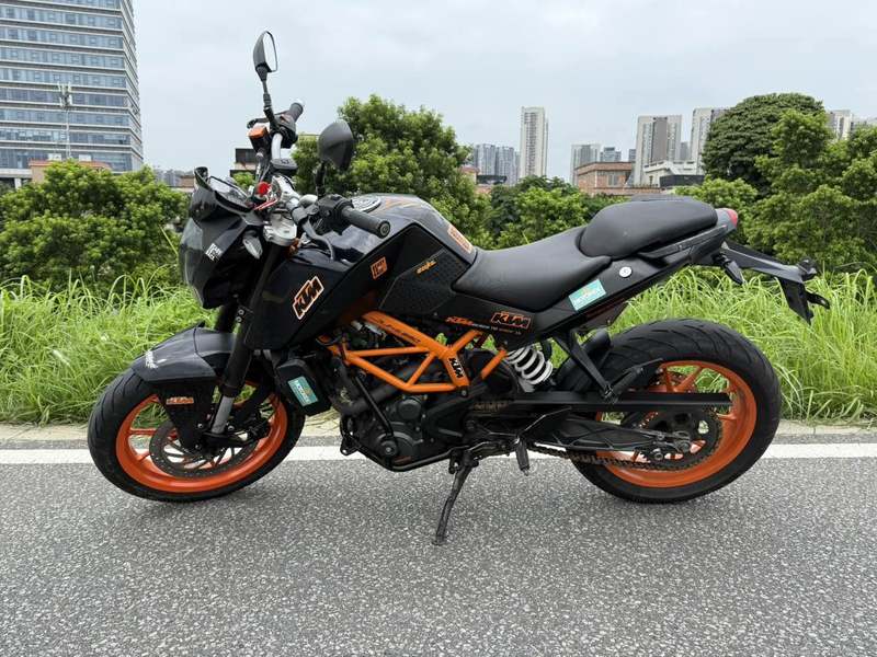 二手KTMR2R390 Duke