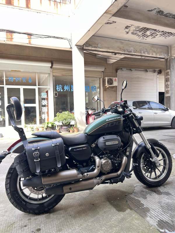 二手QJMOTOR闪300