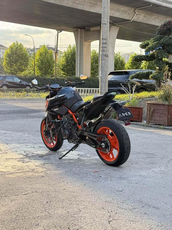 二手KTMR2R890 Duke