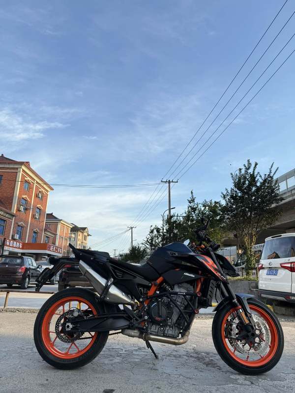 二手KTMR2R890 Duke