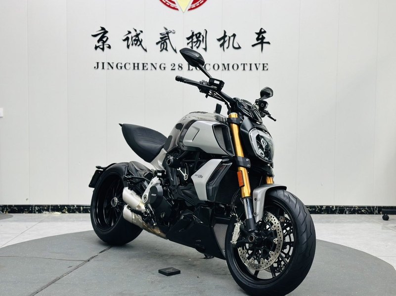 二手杜卡迪Diavel 