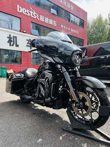 二手哈雷戴维森大道滑翔 Street Glide