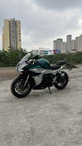 二手贝纳利龙卷风 Tornado 552R