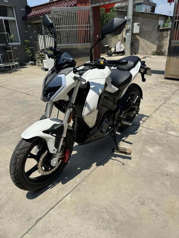 二手贝纳利小迅龙 BN150S