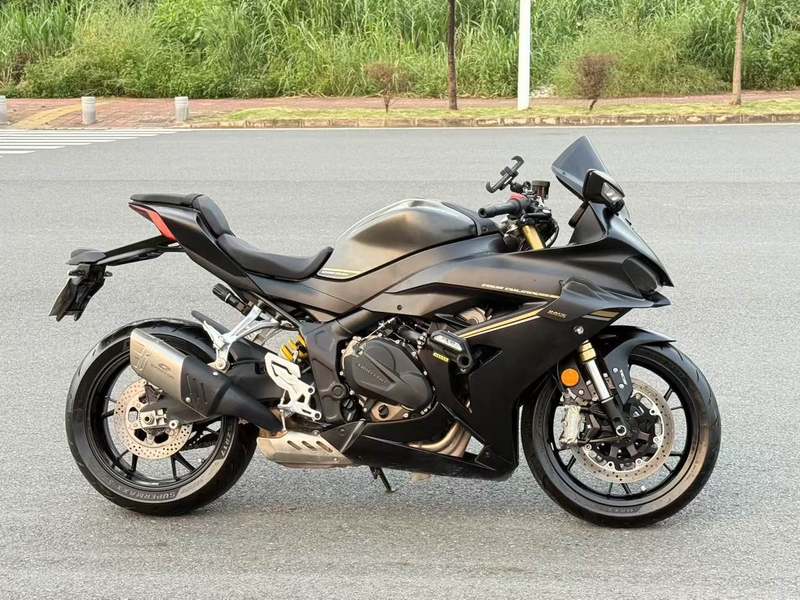 二手QJMOTOR赛800