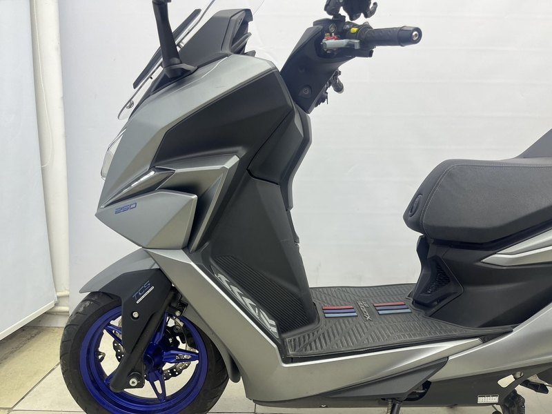 二手光阳赛艇 ST250
