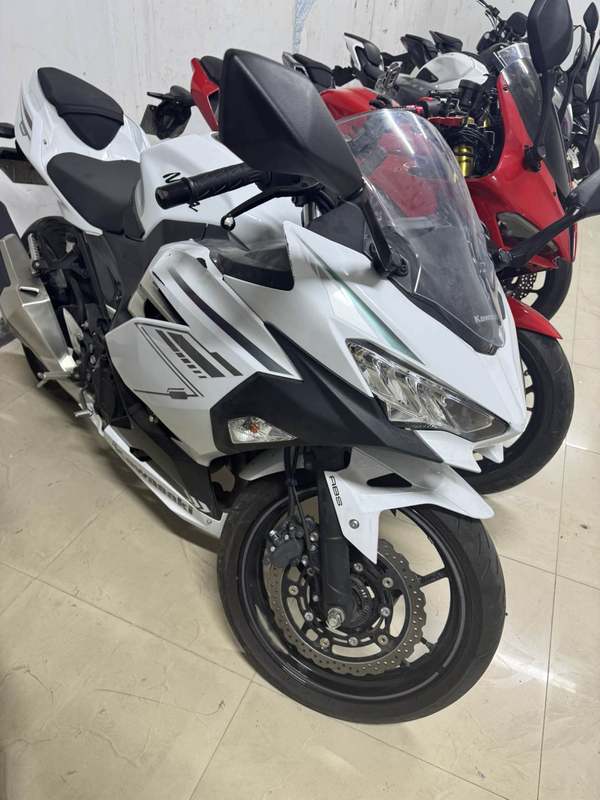 二手川崎Ninja 400