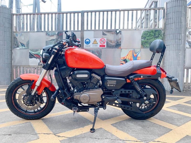 二手QJMOTOR闪300