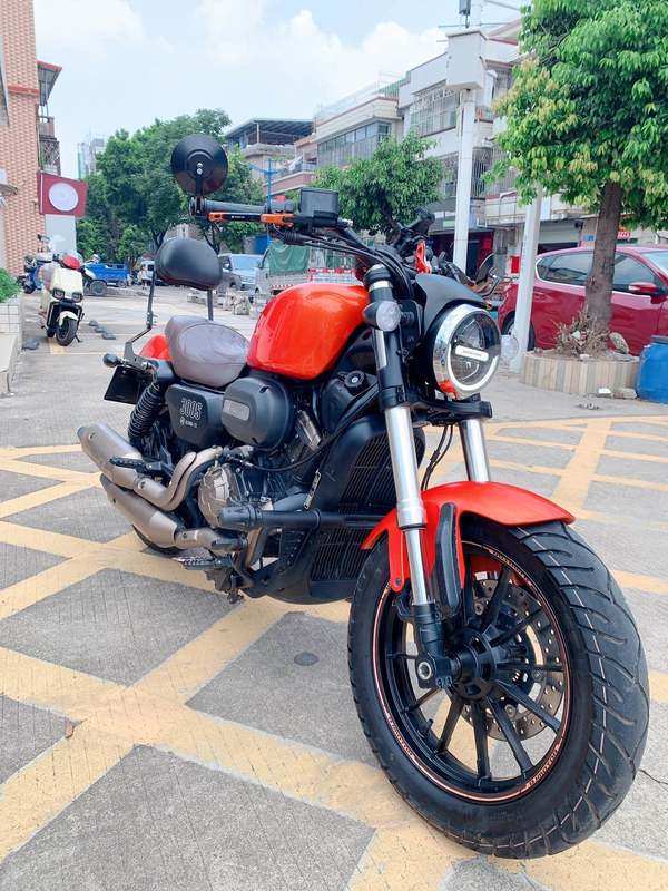 二手QJMOTOR闪300
