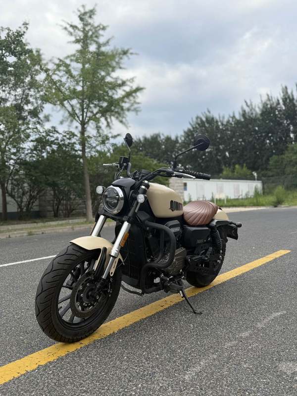 二手QJMOTOR闪300