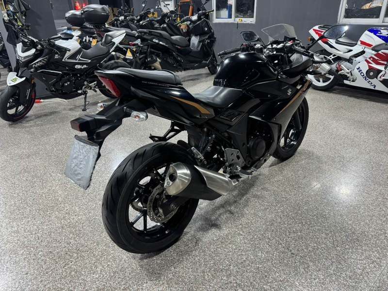 二手豪爵铃木GSX250R