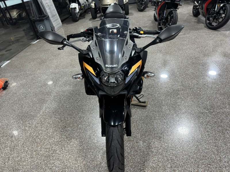 二手豪爵铃木GSX250R