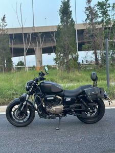 二手QJMOTOR闪300