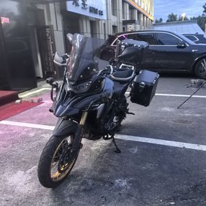 二手贝纳利TRK702