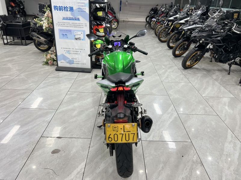 二手贝纳利龙卷风 Tornado 252R
