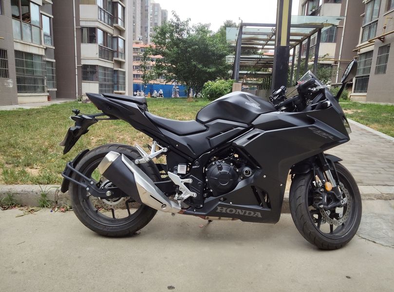 二手本田CBR400R