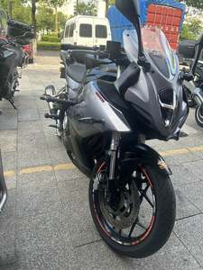 二手贝纳利龙卷风 Tornado 252R