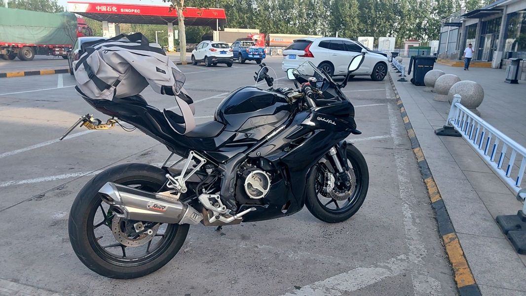 二手贝纳利龙卷风 Tornado 302R