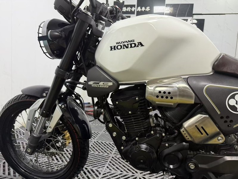 二手五羊本田鸷道 CB190SS