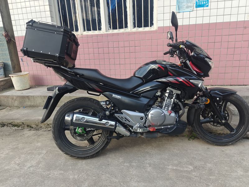 二手豪爵铃木骊驰 GW250