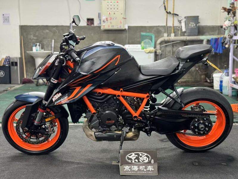 二手KTMR2R1290 Super Duke