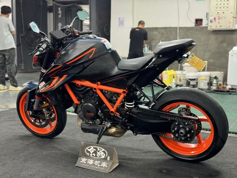 二手KTMR2R1290 Super Duke