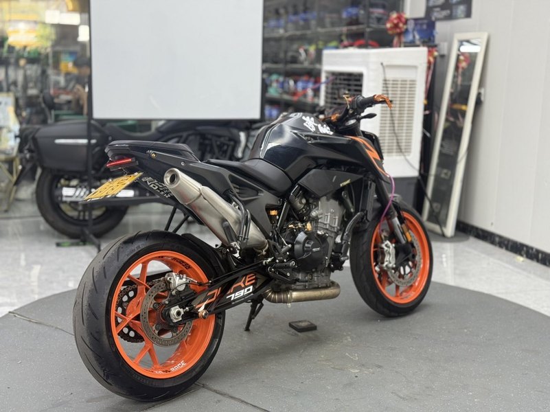 二手KTMR2R790 Duke
