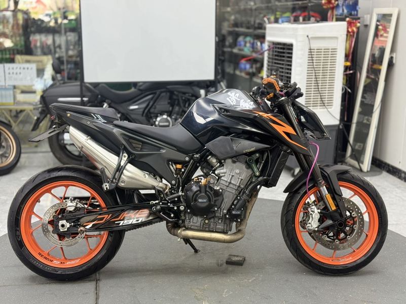 二手KTMR2R790 Duke