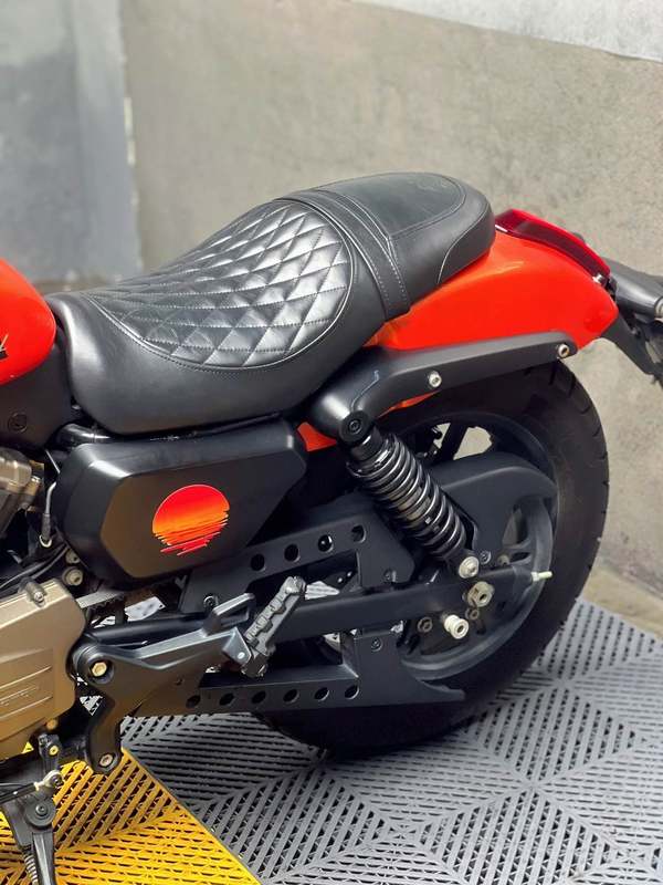二手QJMOTOR闪300
